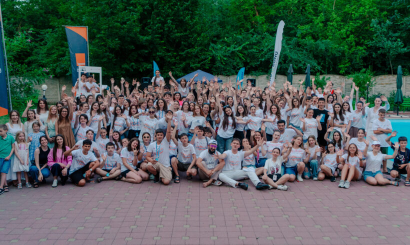 Tabăra „Tineri în acțiune” a reunit peste 340 de tineri din Moldova și Ucraina într-un spațiu sigur, creativ și incluziv Tabăra „Tineri în acțiune” a reunit peste 340 de tineri din Moldova și Ucraina într-un spațiu sigur, creativ și incluziv